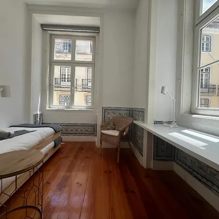 Pensao Neves Lisbon